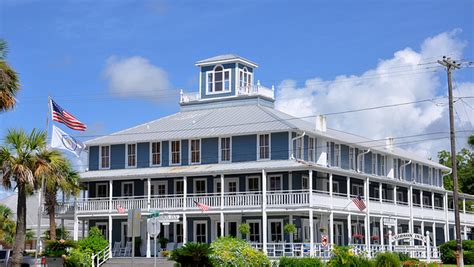 Gibson inn apalachicola fl - 850-270-2190. Best Rate Guarantee. Front of The Gibson Inn. Signature Veranda Room. Enjoy dinner on the porch. Signature Deluxe Room. Signature Comfort Room. Drinks at the Parlor. Golf cart rentals.